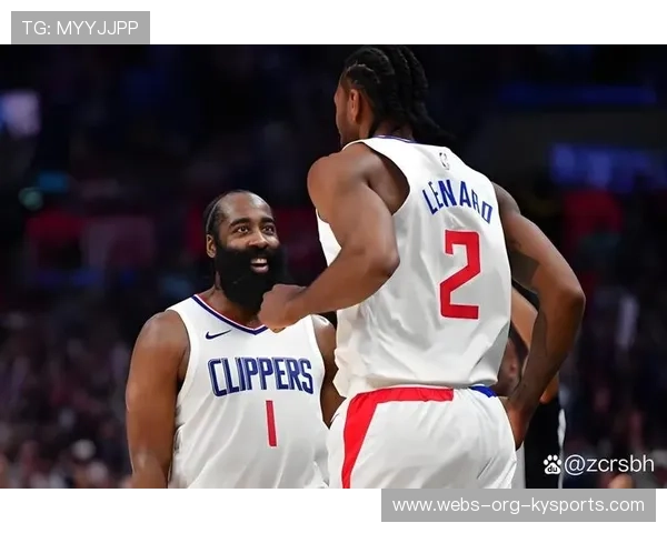 _快船迎战劲敌，展现顽强拼搏精神_，快船宣传