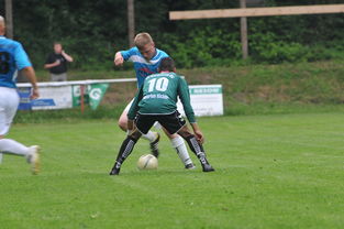 国家队在备战中注重体能与技术平衡，国家队体育的重视